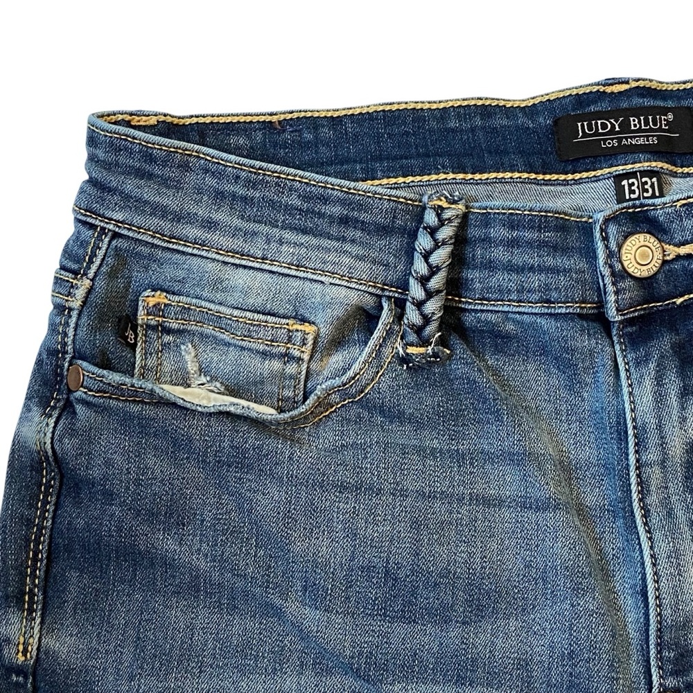 JUDY BLUE Slim Boot Cut Jeans Braided Belt Loops Lightly Distressed Womens 13/31 - Picture 3 of 14
